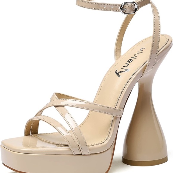 NIB Vivianly chunky heeled strappy sandals size 10, color nude. - Picture 6 of 6